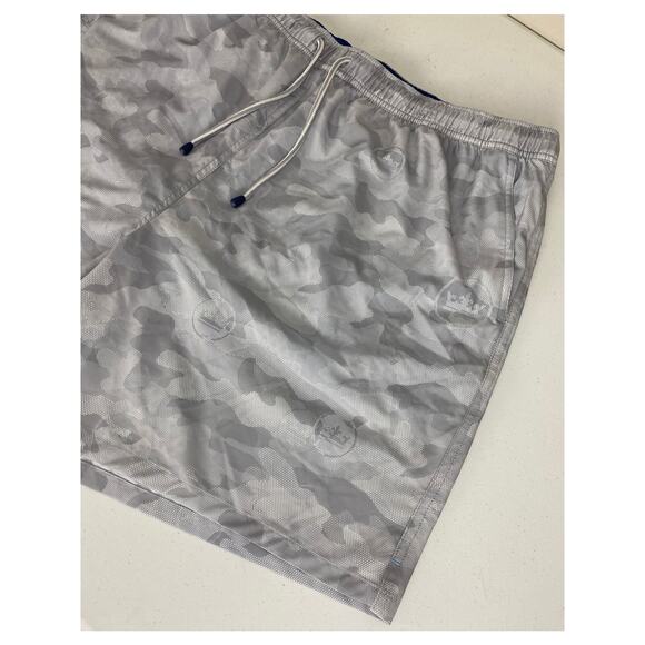 Men Peter Millar Seaside Crown camo graphic mesh lined swim trunks board shorts - Picture 2 of 5